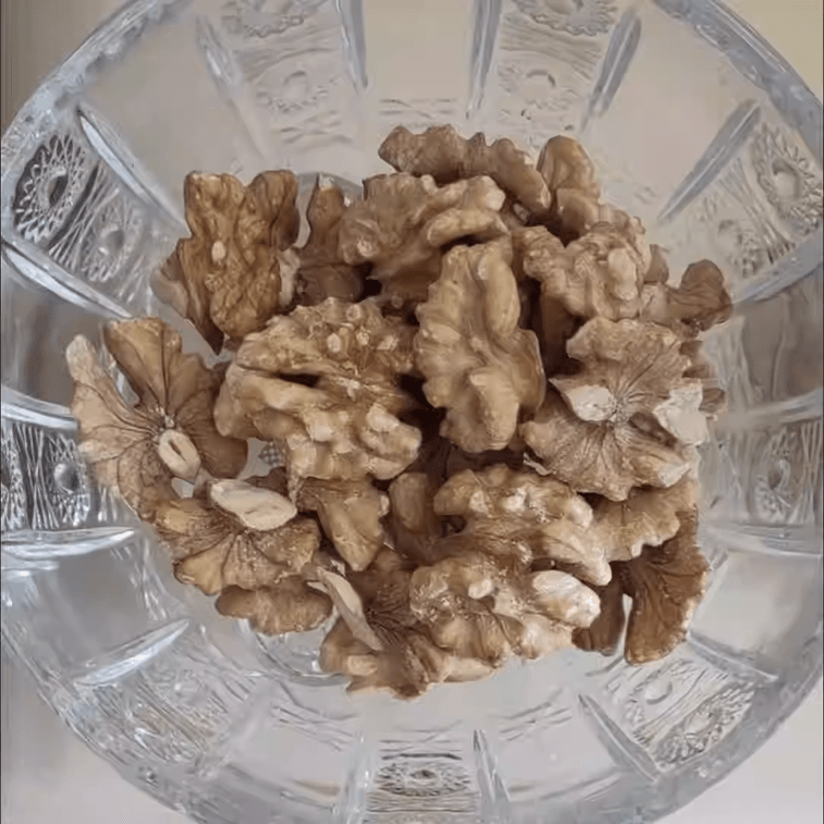 Dian Er Wa Yunnan Ready-to-Eat Organic Paper-Shelled Walnut Kernels, New Cooked Walnut Meat, Nuts for Pregnant Women, Snack 250g 3