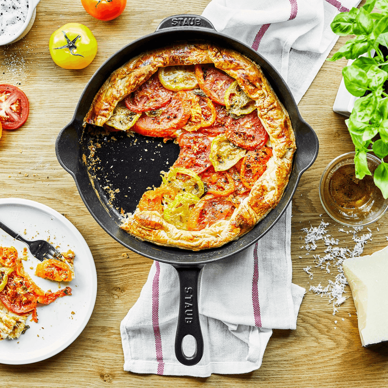 Cast Iron 11-inch Traditional Skillet 11-inch / Graphite Grey 3