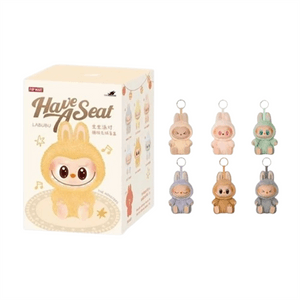 One Labubu random blind box hanger of the second generation