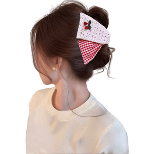 Baili Youxuan スイートチェリーチェック柄ヘアクリップ クロークリップ レディース 新作 夏用 バックヘアアップ シャーククリップ ヘアアクセサリー 1個