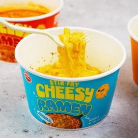 Cheesy Ramen – Cheddar & Mascarpone Flavor ,Bowl , 3.53 oz【Creamy & Savory Stir-Fry Korean Instant Noodles】