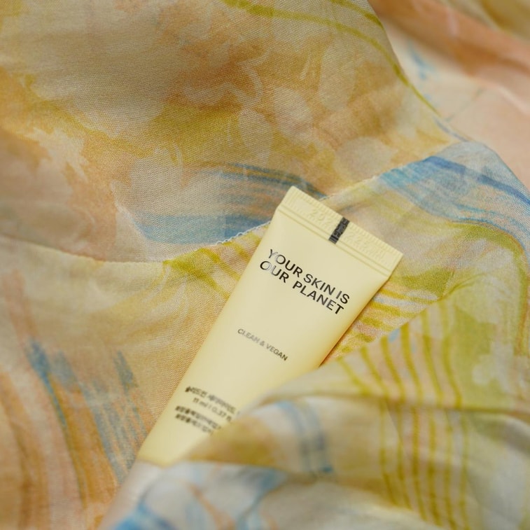 SOLID-IN Ceramide Lip Essence, 0.37 fl oz 4