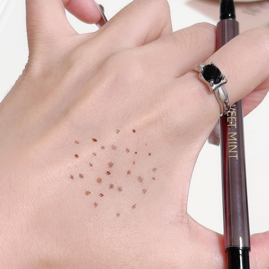 【中国直邮】 Sweet Mint 原生雀斑点痣笔自然易上手显色自然不易晕染平价彩妆