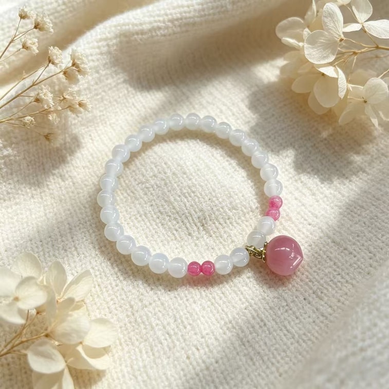 【桃の花ブレスレット】白翡翠の桃のペンダントブレスレット、美しく汎用性が高く、結婚運を高めます。ニッチな高級ジュエリー、オリジナルデザインのジュエリー。 3