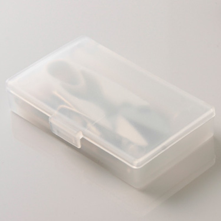 Easy button attachment! MUJI Portable sewing kit --250 yen petit plastic  is also nice []