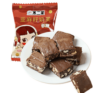  Low sugar flaxseed, milk puffs, cocoa flavored snacks, leisure snacks, and sugar snacks. Bulk of about 20 pieces, 220g