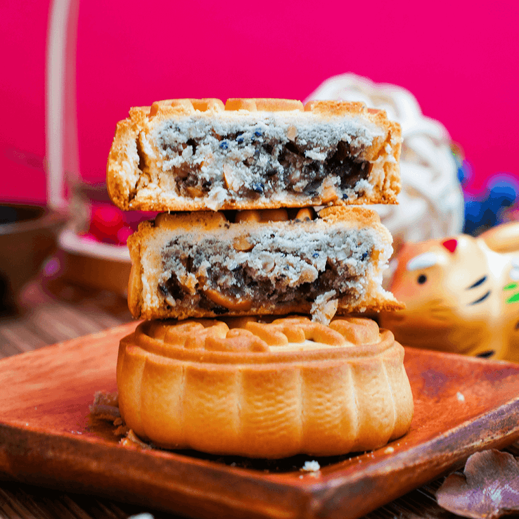 Traditional Nuts Mooncake, 11.28oz 8