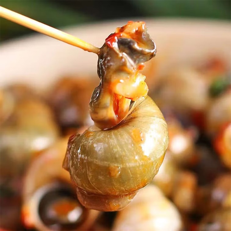 Spicy River Snail 40g x6 bags (Value Pack) – Cleaned & tail-clipped. Slow-braised with star anise, chili & Sichuan pepper. Plump, chewy & flavorful. Ready-to-eat. Perfect beer snack. 4