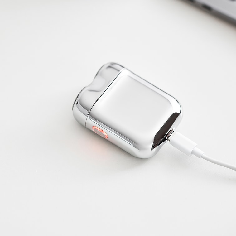 Premium Electric Shaver with Dual Floating Blades – Stainless Steel Body | Wet & Dry Use | Fast Charging | Waterproof & Easy to Clean 4