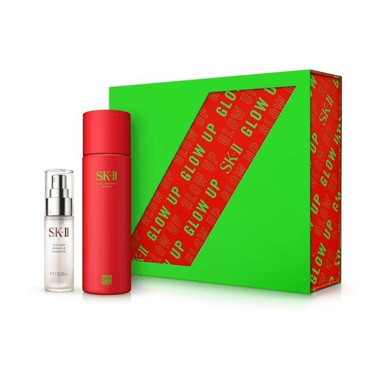 SK-II||SK-II フェイシャル トリートメント エッセンス 2022 クリスマス限定 レッド|| 化粧水：フェイシャル トリートメント  エッセンス (230mL) 1本 美容液：ミッドダイ ミラクル エッセンス (50mL) 1本