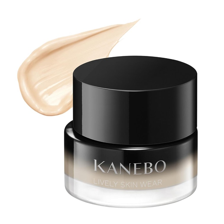 Lively Skin Wear II Foundation, SPF4/PA+,  1.06 oz. #220 Shell 3