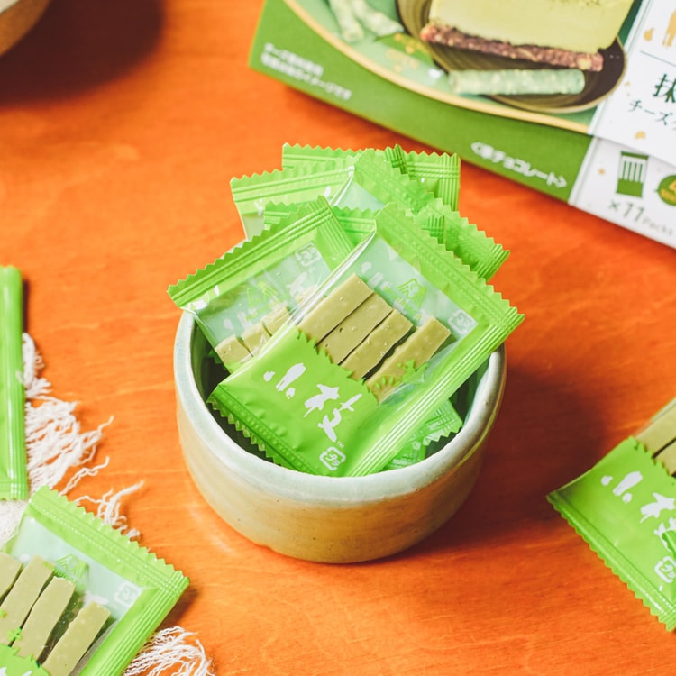 MORINAGA Koeda Crispy Chocolate Cookies Matcha Cheesecake Flavor