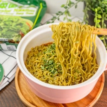 Cilantro Instant Noodles , Spicy Beef Flavor Broth Base Ramen 20.28 oz