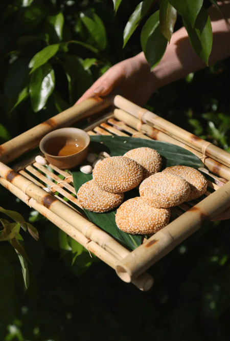 【中国直邮】 乾生元 桂花山药麻饼 花香浓郁 酥软香甜 江苏州特产传统糕点零食 下午茶点心 送长辈朋友伴手礼盒 120g