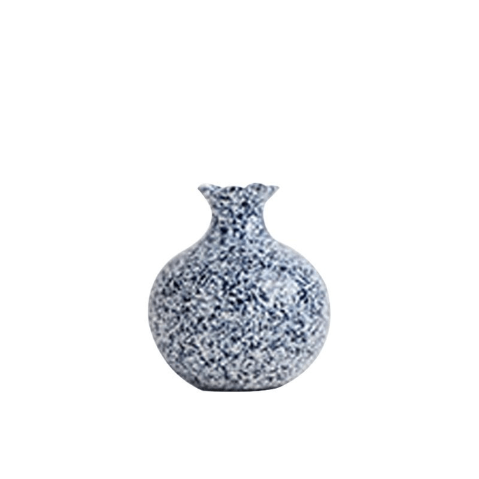 Suzhou Museum's Precious Ceramics Refrigerator With Pomegranate Statue 4 * 3.5 * 3.5cm