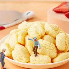 盼盼 麦香鸡块 咸蛋黄味 105g【Hello Kitty限定口味】