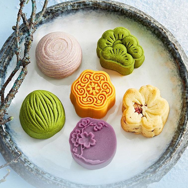 24 Solar Terms Assorted Flavors Mini Mooncake Gift Set 21.87 oz 24pc [Tea-Flavored Egg Yolk Lotus Seed Pastry] 6