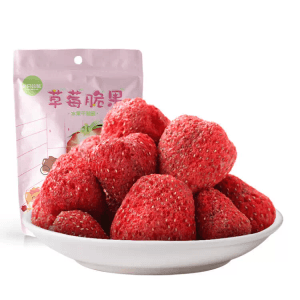 Three squirrels freeze-dried strawberry crisp fruit 30g1 bag whole granules crispy strawberry fruit dried 