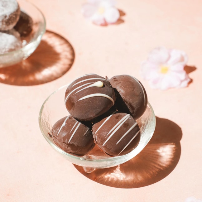 Chocolate Sesame Mochi,15 pcs 8.99 oz