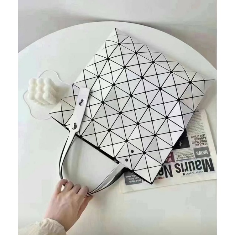 WHITE (no.01) BAO BAO ISSEY MIYAKE LUCENT-WHITE - Yami.com