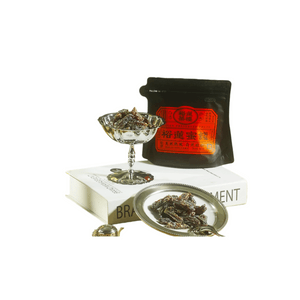 Yulian Tea House Fresh Fruit Naturally Ripened Original Fruit Dried Sour Plum Meat Candied Fruit Snacks 80g * 1 Bag