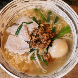 Instant Noodles Chinese Onion Flavor, 3 oz