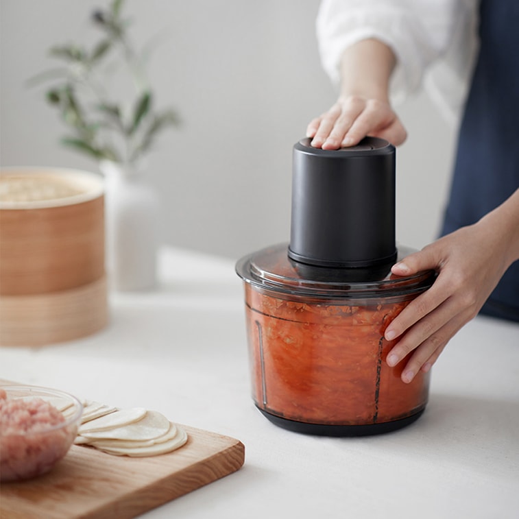 Electric Meat Grinder with Powerful Motor – 1.2L Multi-Function Food Chopper | 100–120V | Detachable & Easy to Clean 8