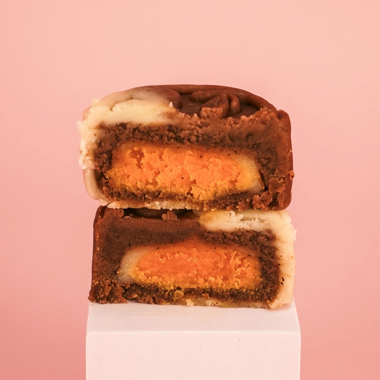 Lily Four Seasons Mooncake Gift Box,4 Flavor 4 Pieces 16.93 oz 【Mango Sago, Coconut Yam, Peach Oolong, Earl Grey】 5
