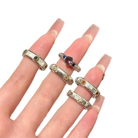 【中國直郵】 HSPM 雪花寶石戒指 織紋雕金 鍍18K金 弧形幾何彩虹鋯石戒指 弧形幾何紫色鋯石開口戒 1個