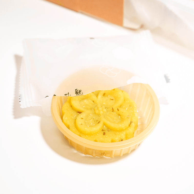Red Bean Paste Osmanthus Cake 190g 3