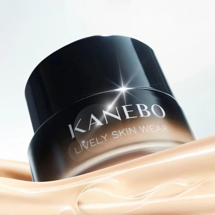 ファンデーション KANEBO LIVELY SKIN WEAR II 110 Sakura KANEBO Lively Skin Wear II Foundation, SPF4 PA+, 1.06 oz. #110