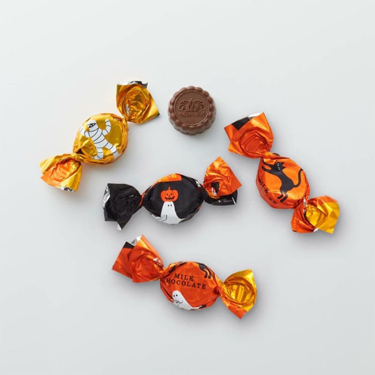 Morozoff Halloween Limited Edition Black Cat Pumpkin Lantern with 7 chocolates inside 2