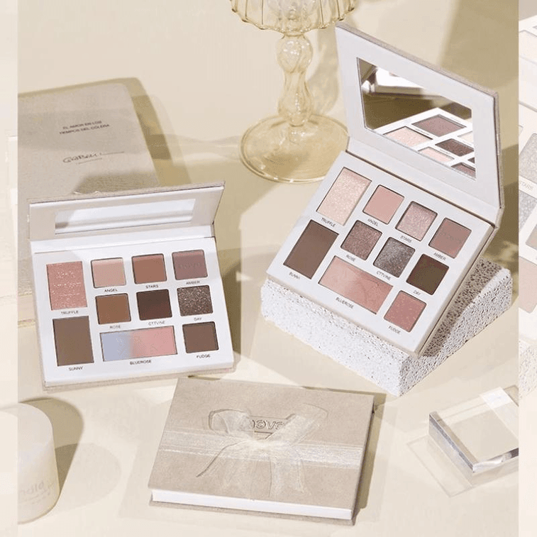 【中國直郵】 NOVO 眼影盤02#玫瑰布蕾 13.5g*1盒