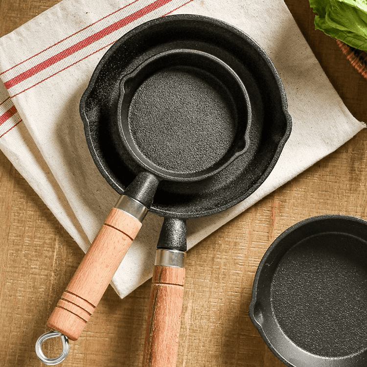 Mini Cast Iron Skillet, Frying Pan With Drip Spouts And Wooden