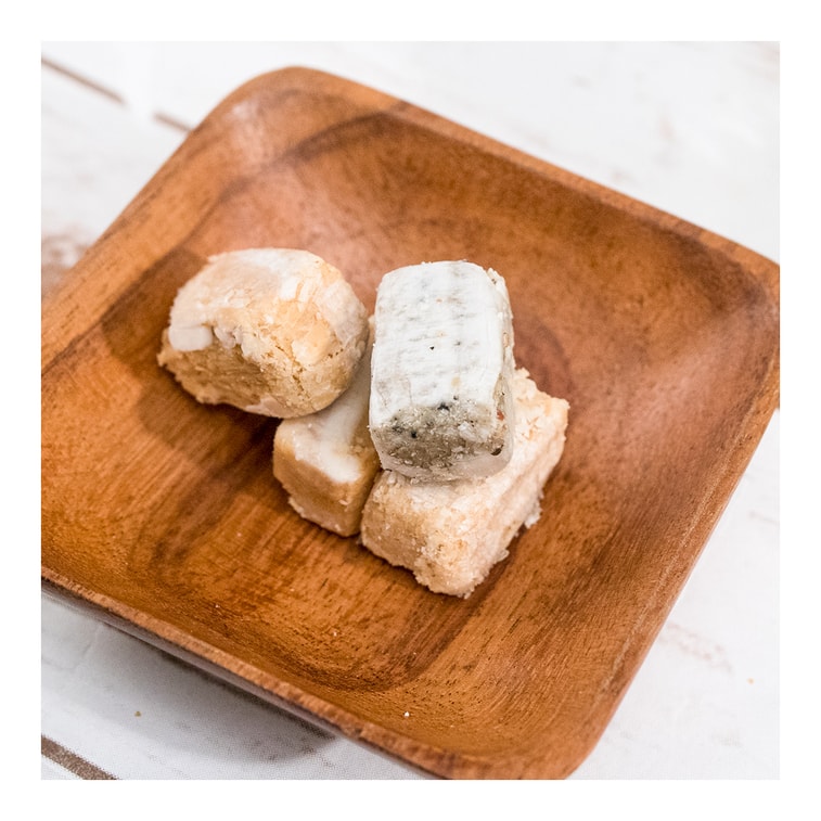 모듬 땅콩 크리스프 캔디 - 4가지 맛, 10.79oz 3