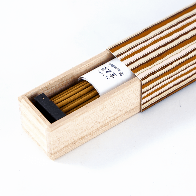 Kayuragi Stick Incense 40 Sticks With Incense Stand #White Sandalwood