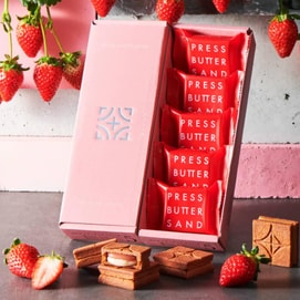 Butter Sandwich Cookies Gift Box Amaou Strawberry Flavor 5pc【Japanese Butter Cookies】