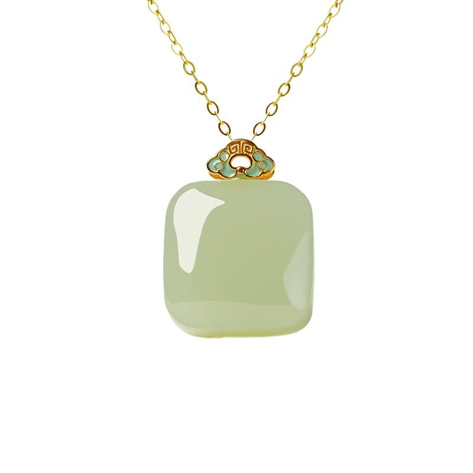 Palace Shangxin Hotan Jade Pendant Sterling Silver Jade Pendant Wushi Brand Small Square Sugar Necklace Yunqi 18 * 14mm
