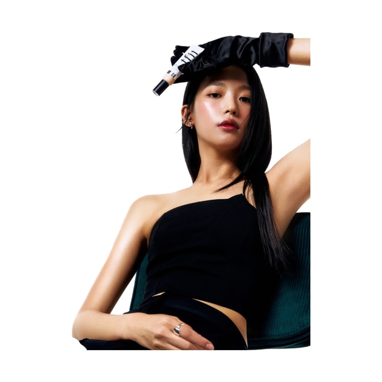 韩国 媞妃特 光感精華粉底 C01 瓷白色 1.05 oz 4