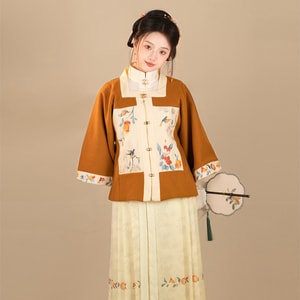 [中国直送] HSPM 新作 明代 プリント 馬面スカート スタンドカラー 刺繍 漢服スーツ (白檀ミディアム)