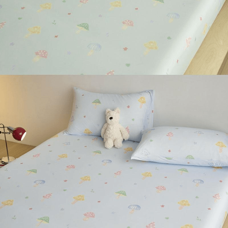 Lullabuy 萌趣夏日卡通凉感床笠(床笠*1+枕套*2) 夏季床品冰凉舒肤 格子熊仔 蓝-Queen Size