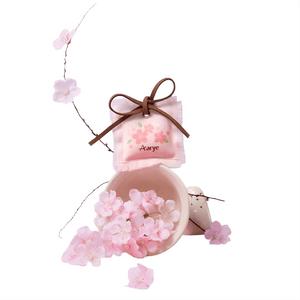 Sweet Cherry Girl Car Fragrance Bag Spring Limited Floral Fruity Scent Vent Clip Air Freshener Wardrobe Hanging Long Lasting 1 Piece