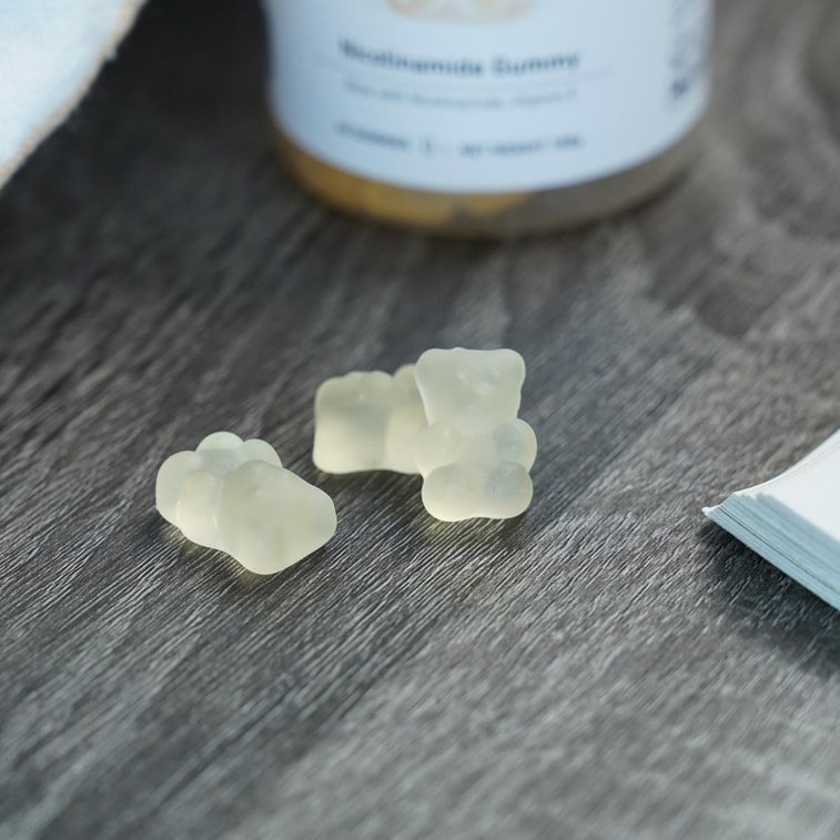 澳洲UNICHI 烟酰胺美白小熊软糖 全新升级亮肤维生素E 60粒入*3 茉莉西柚味 均匀肤色 修护肌肤 紧致水润不怕晒 嚼出冷白皮【3瓶一周期超值装】 3