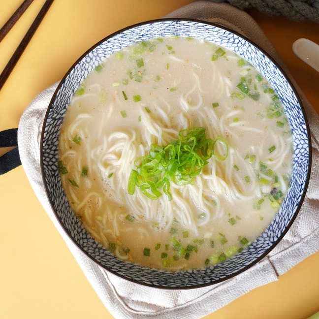 Tonkotsu Flavor Ramen -Japanese Style Noodles , Cup , 3.49 oz