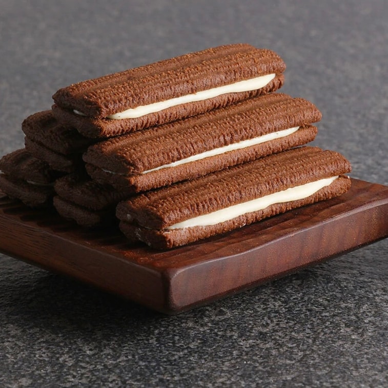 フランツィ ヨーグルトチョコレートクッキー 10枚入り【サクサク食感、なめらかなフィリング入り】 6