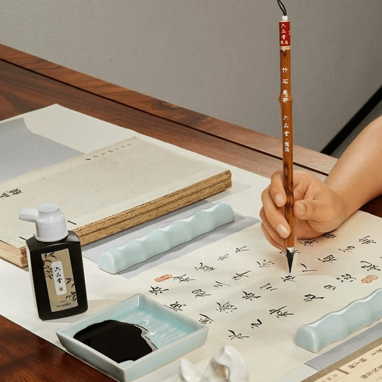 中国直邮】 六品堂 竹石文房四宝セット プロ仕様 筆、墨、紙、硯 高級