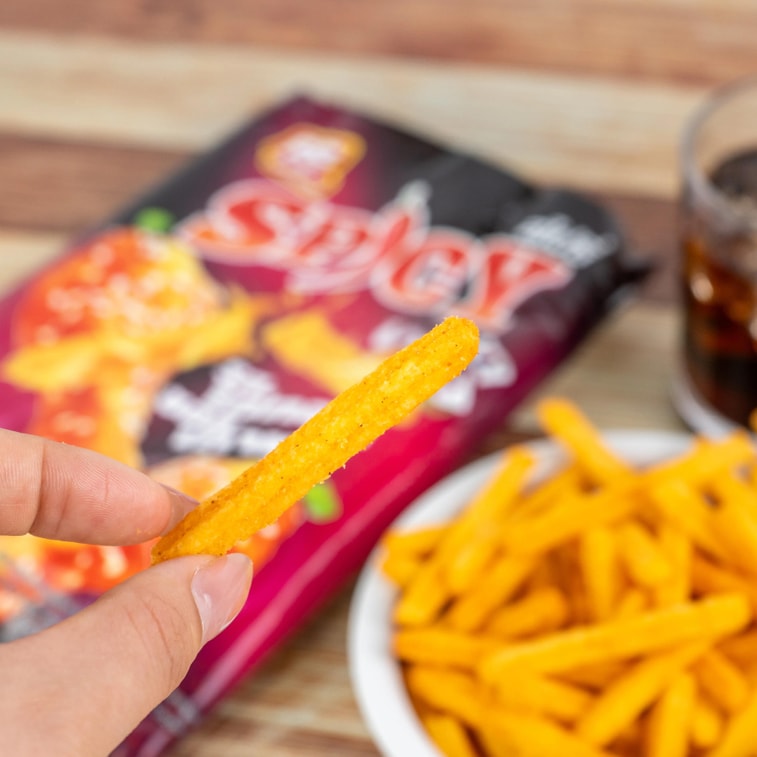 スパイシーな韓国風フライドチキンクラッカー、2.05オンス 3