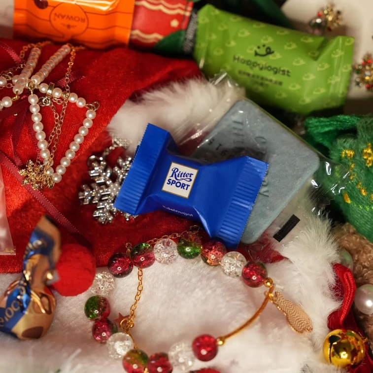 圣诞限定·奇迹派发 惊喜糖果饰品礼物 倒数日历盲盒【内含多种网红巧克力+圣诞氛围感帽子饰品】【节日限定礼物必入】【圣诞派对】 7