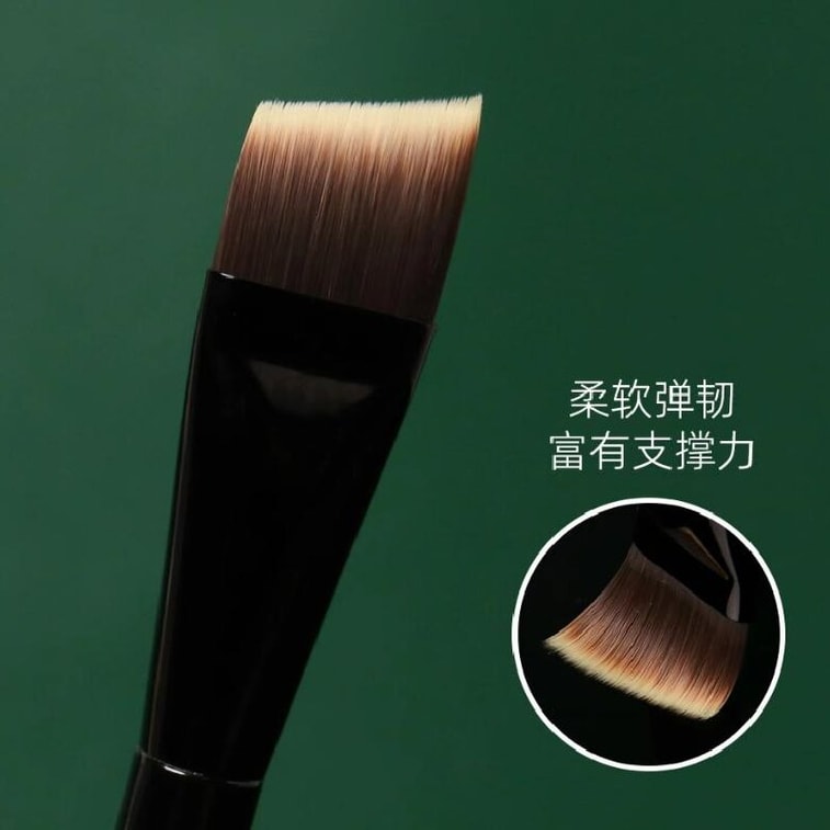 M53 Blade Foundation Brush Single Pack 1 PC  Sheer Base Makeup • Flawless in One Swipe 3