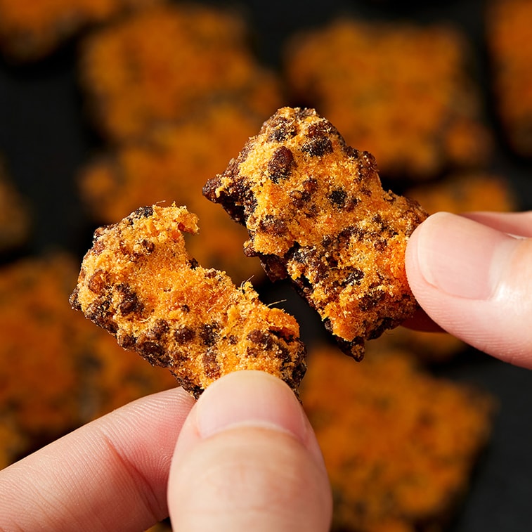 【中国直邮】 盼盼 黑金锅巴 肉松蟹黄味【新旧包装随机发货(盒装袋装)】 120g*2袋 3